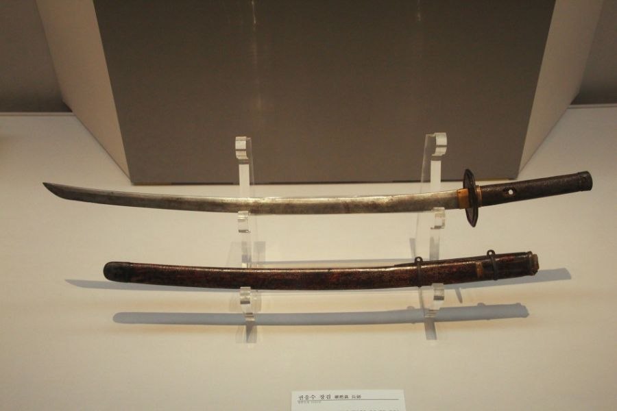 The Origins of Korean Swords