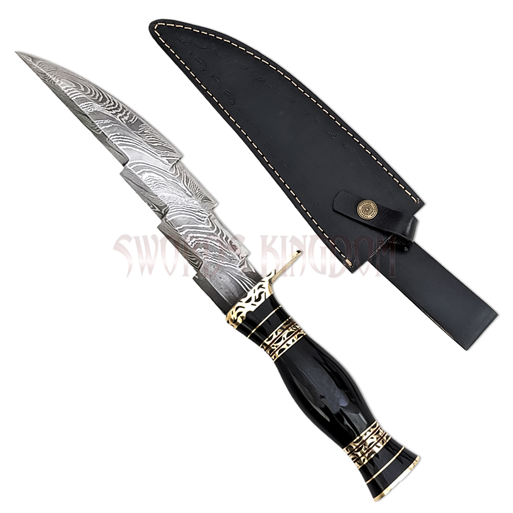 01 DAMASCUS HUNTING KNIFE, Custom Damascus knife, Hand forged, Damascus steel knife - Image 1